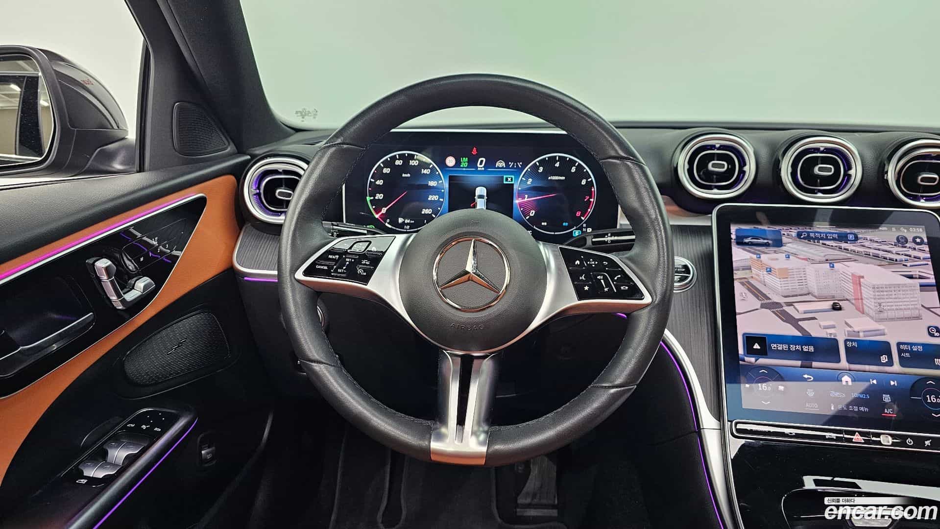 C-Class Mercedes-Benz 2023.8-OPTION-016