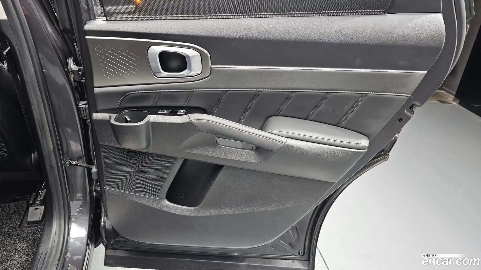 Sorento Kia 2020.3-INNER-035