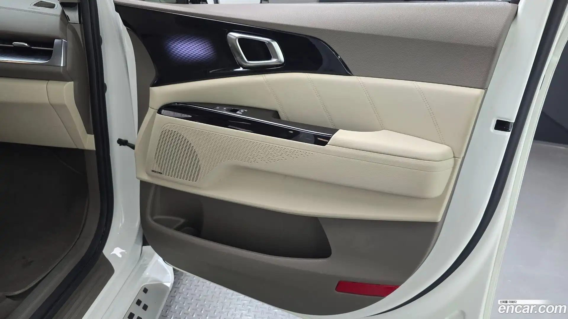 Canival Kia 2022.11-INNER-035
