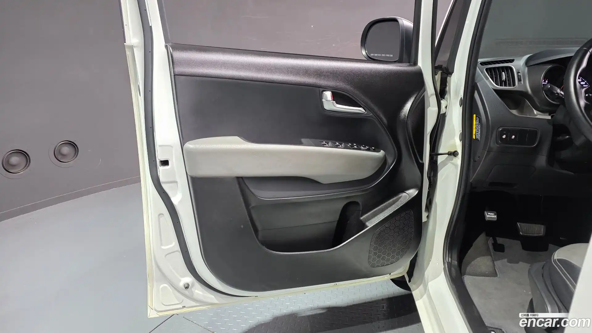 RAY Kia 2018.11-INNER-034