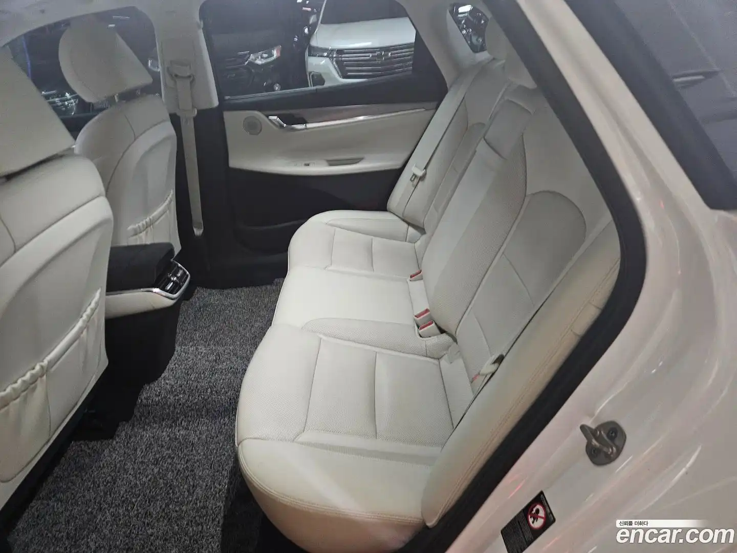 Grandeur Hyundai 2022.10-OUTER-006