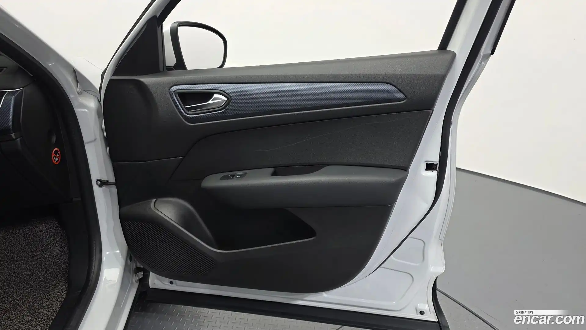XM3 Renault Korea 2022.4-INNER-034