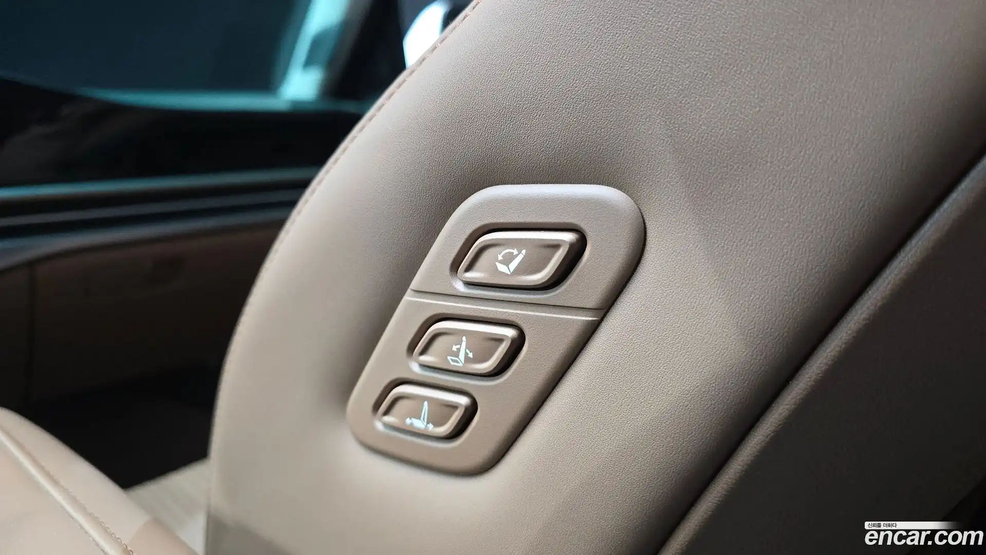 Grandeur Hyundai 2023.5-OPTION-042