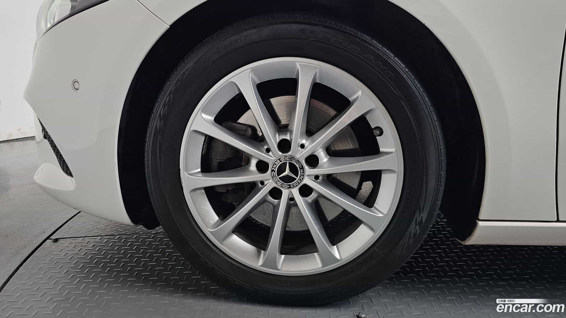 A-Class Mercedes-Benz 2020.8-OUTER-005