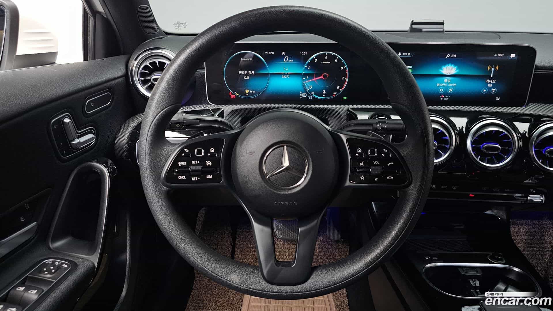 A-Class Mercedes-Benz 2020.8-OPTION-017