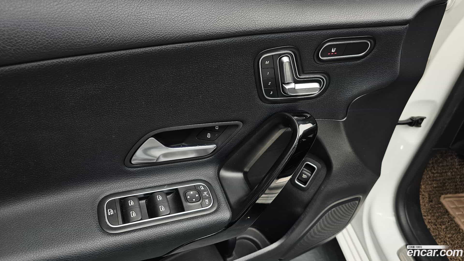 A-Class Mercedes-Benz 2020.8-OPTION-021