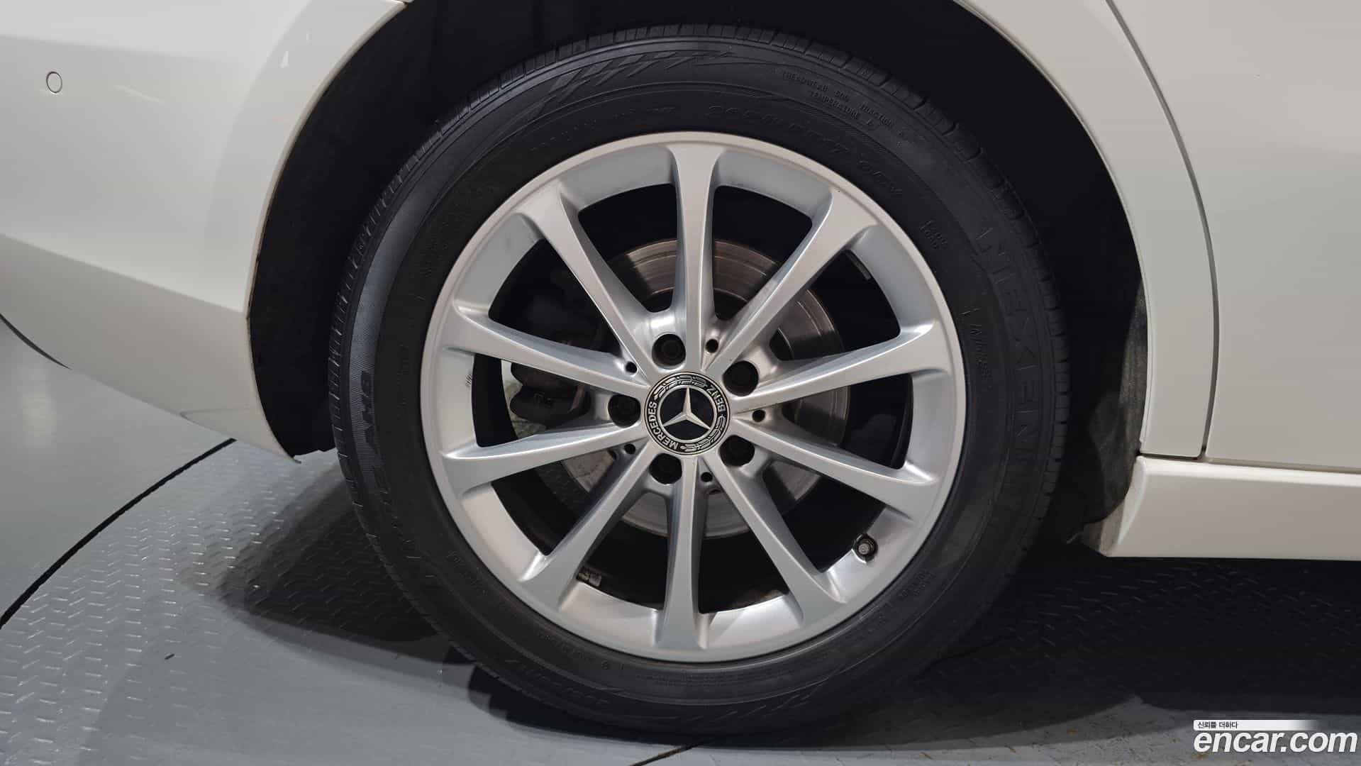 A-Class Mercedes-Benz 2020.8-OUTER-031