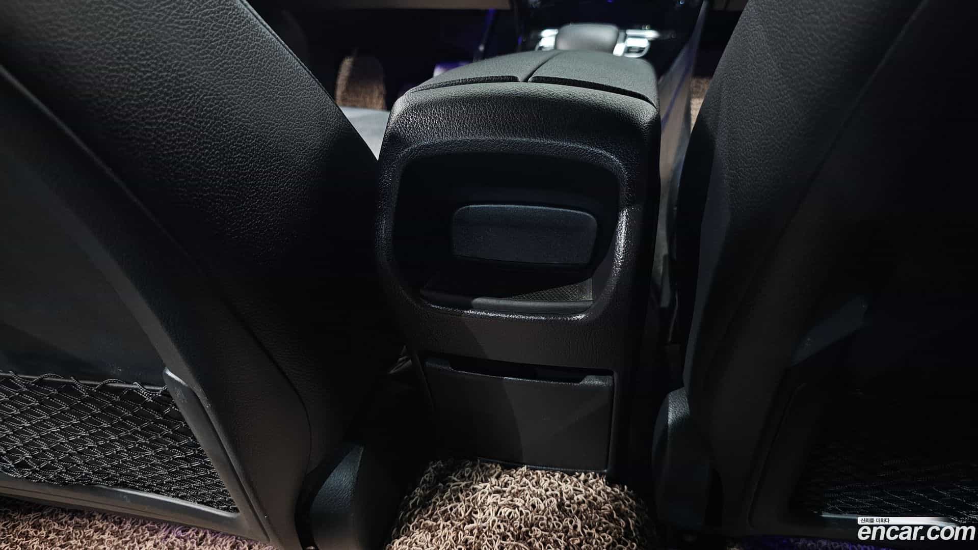 A-Class Mercedes-Benz 2020.8-OPTION-043