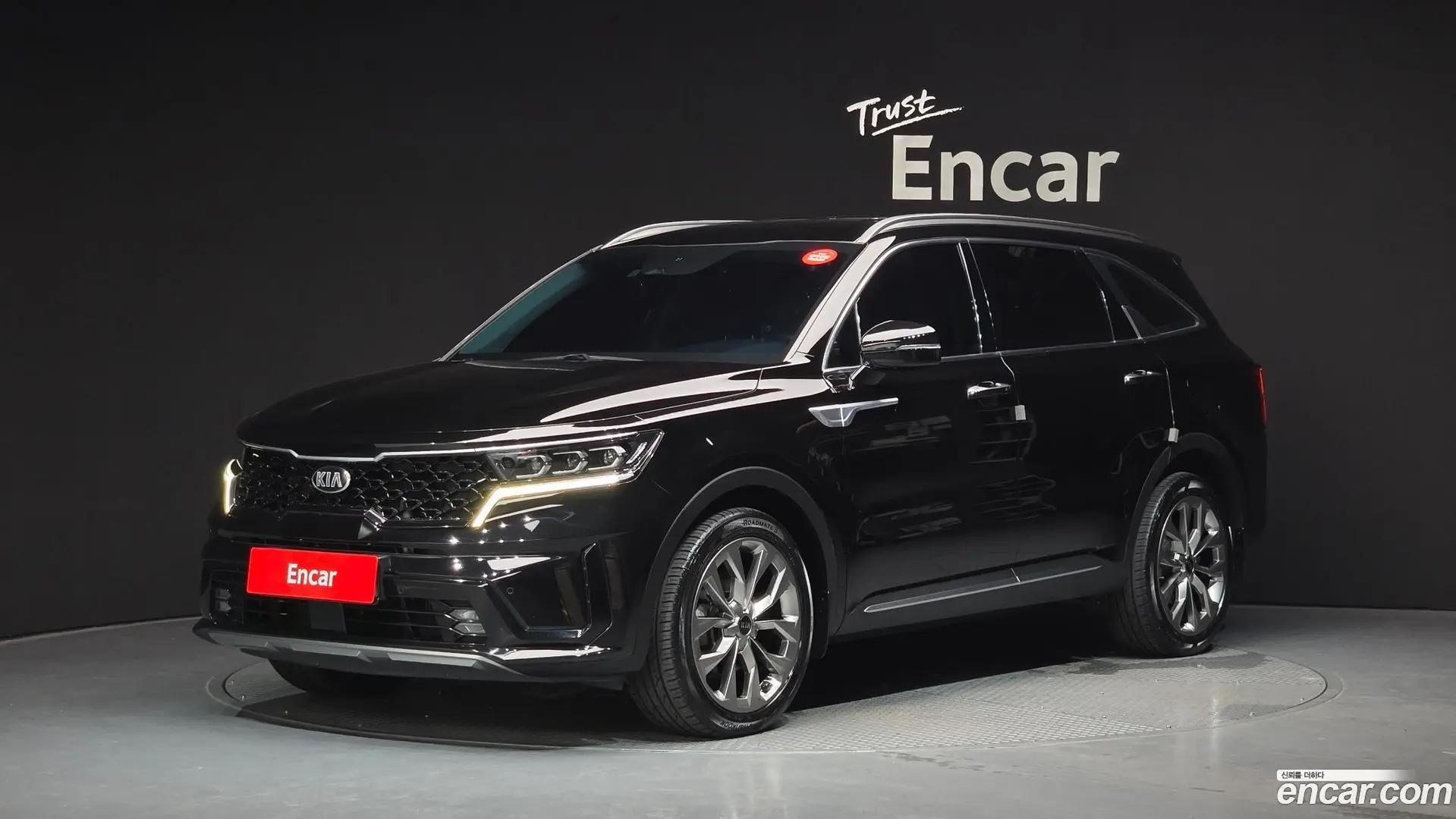 Main__Slider__Photo:Sorento Kia 2021.5-0