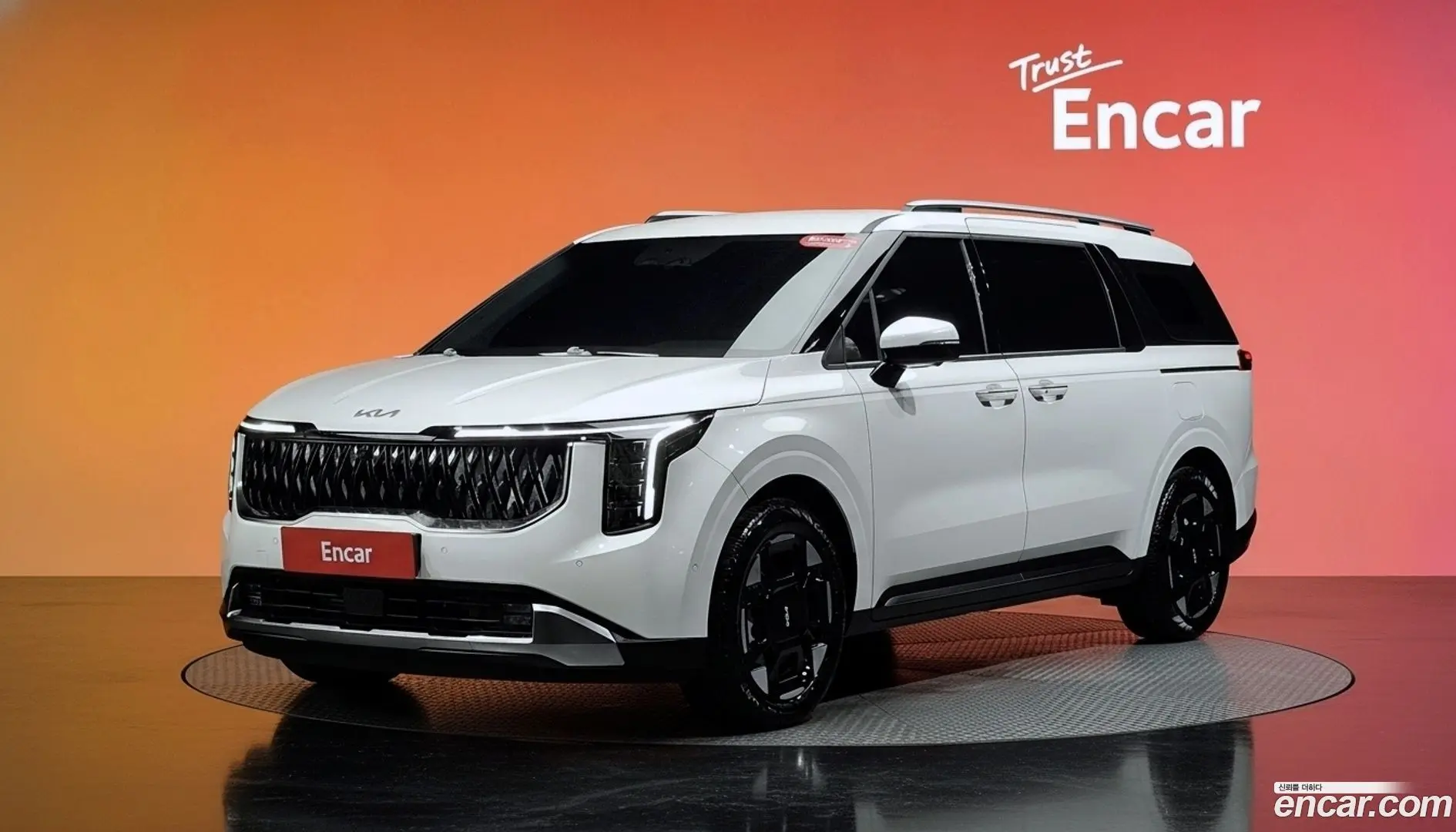 Main__Slider__Photo:Canival Kia 2025.6-0
