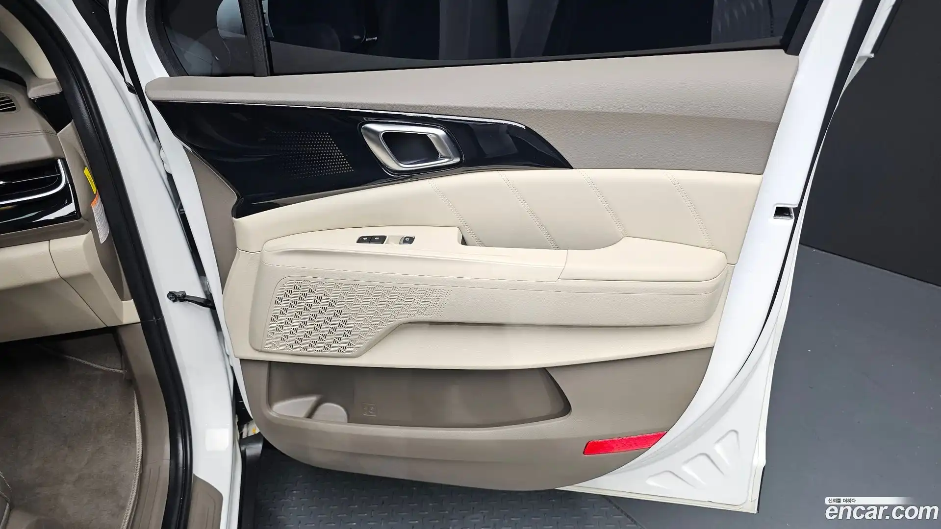 Canival Kia 2025.6-INNER-035