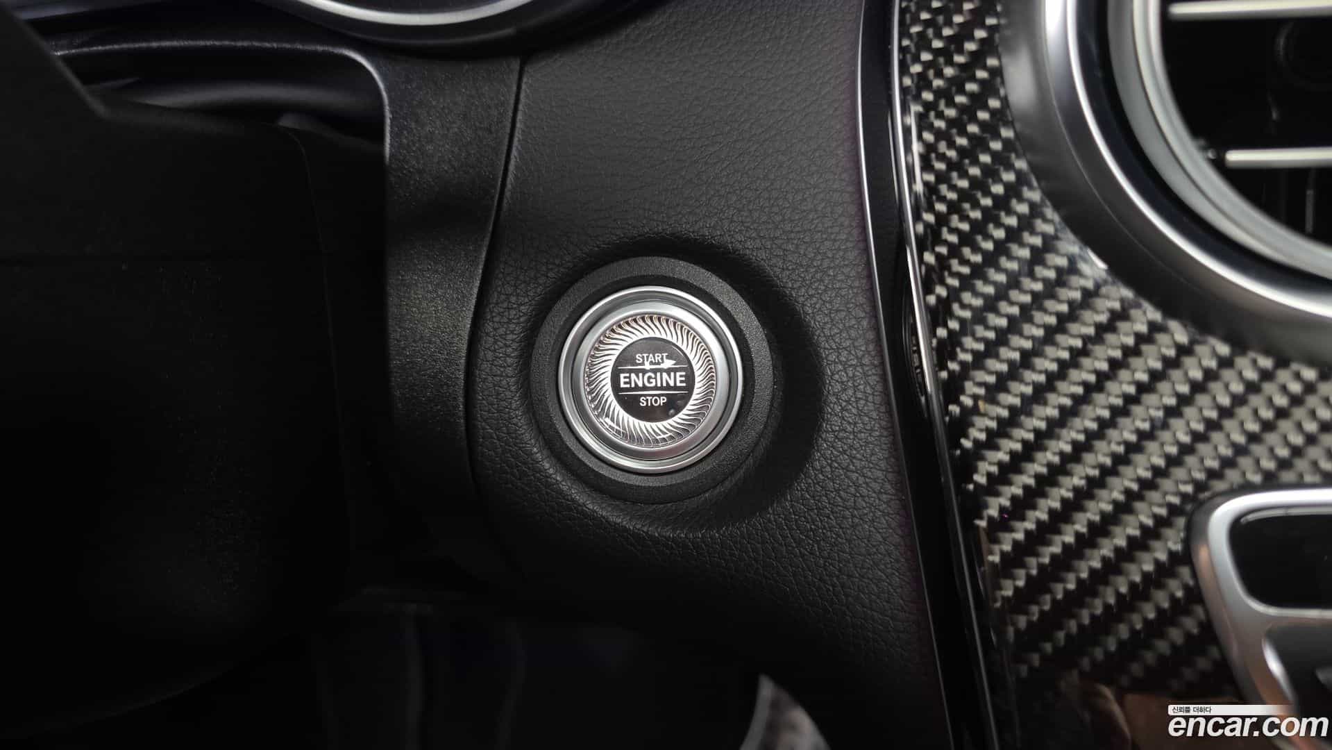 GLC-Class Mercedes-Benz 2022.2-OPTION-024