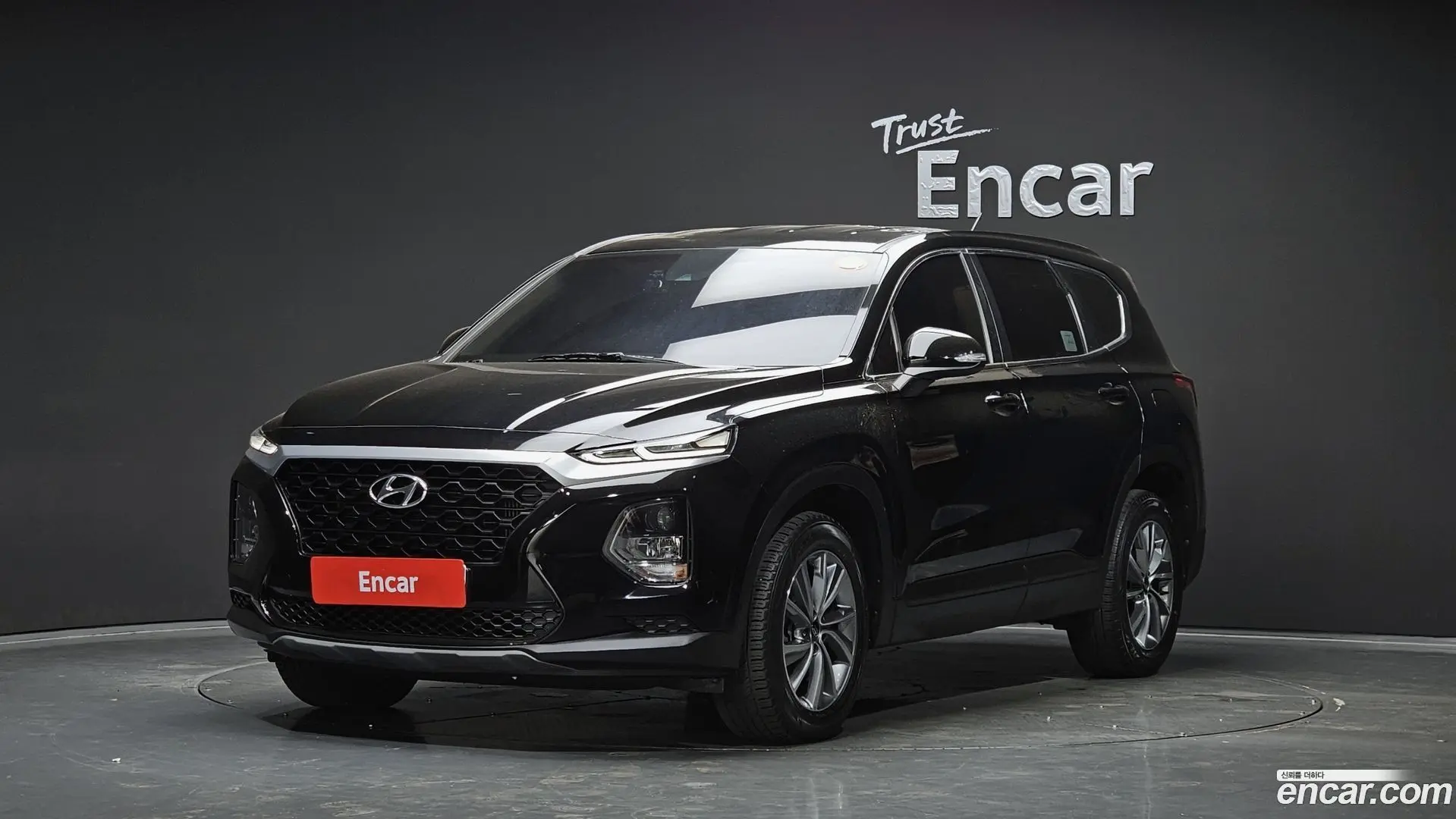 Main__Slider__Photo:Santafe Hyundai 2019.6-0