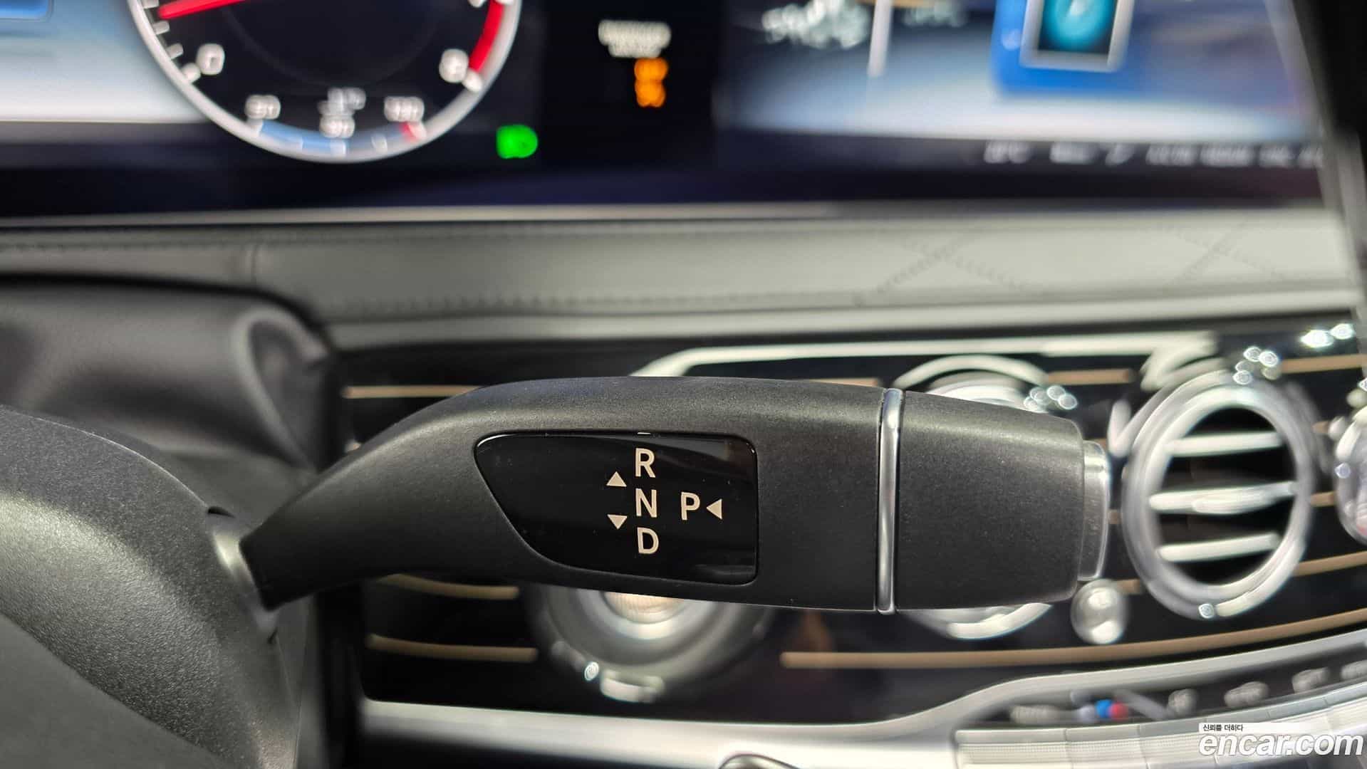 S-Class Mercedes-Benz 2018.11-INNER-009