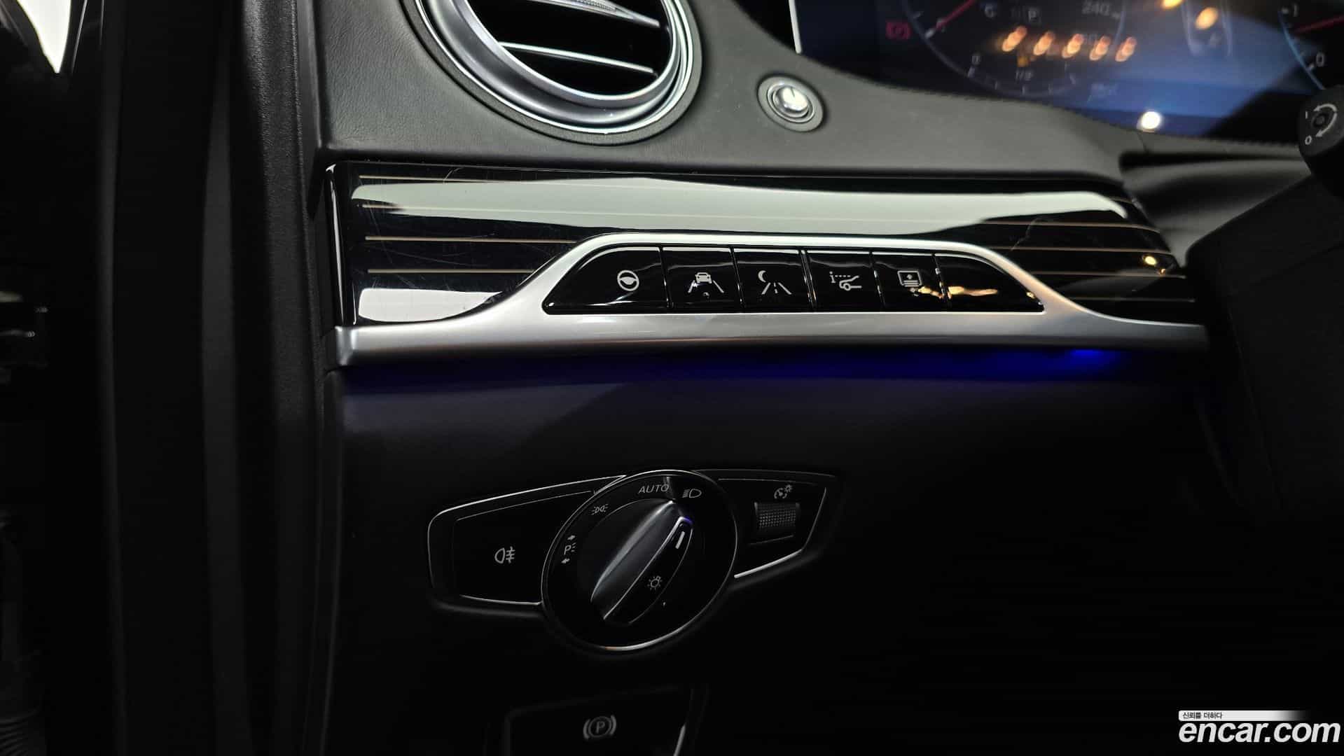 S-Class Mercedes-Benz 2018.11-OPTION-024