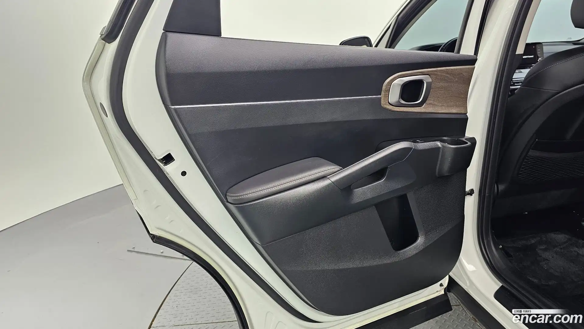 Sorento Kia 2021.3-INNER-035