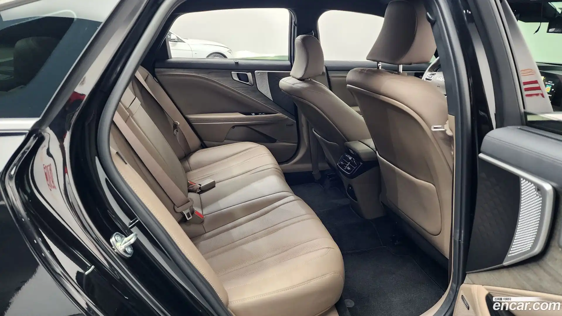 K8 Kia 2023.4-OPTION-015