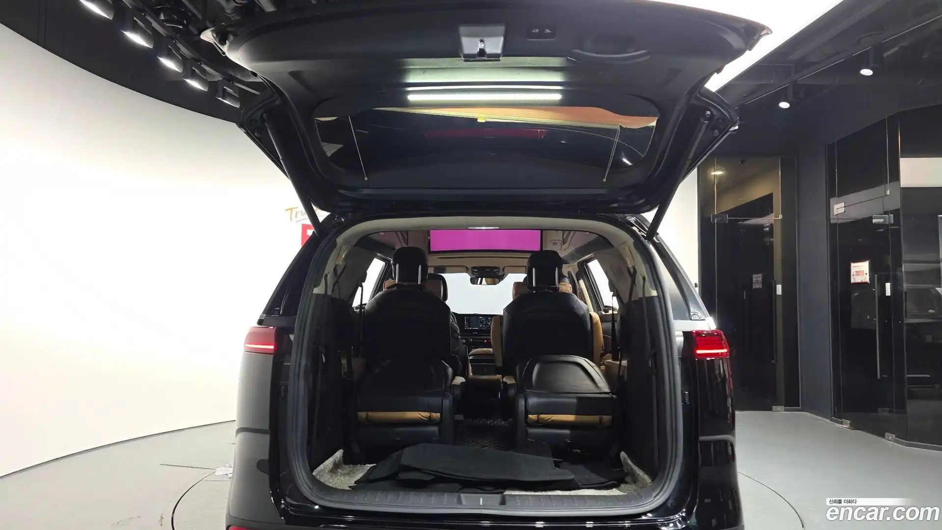 Canival Kia 2021.6-OPTION-024