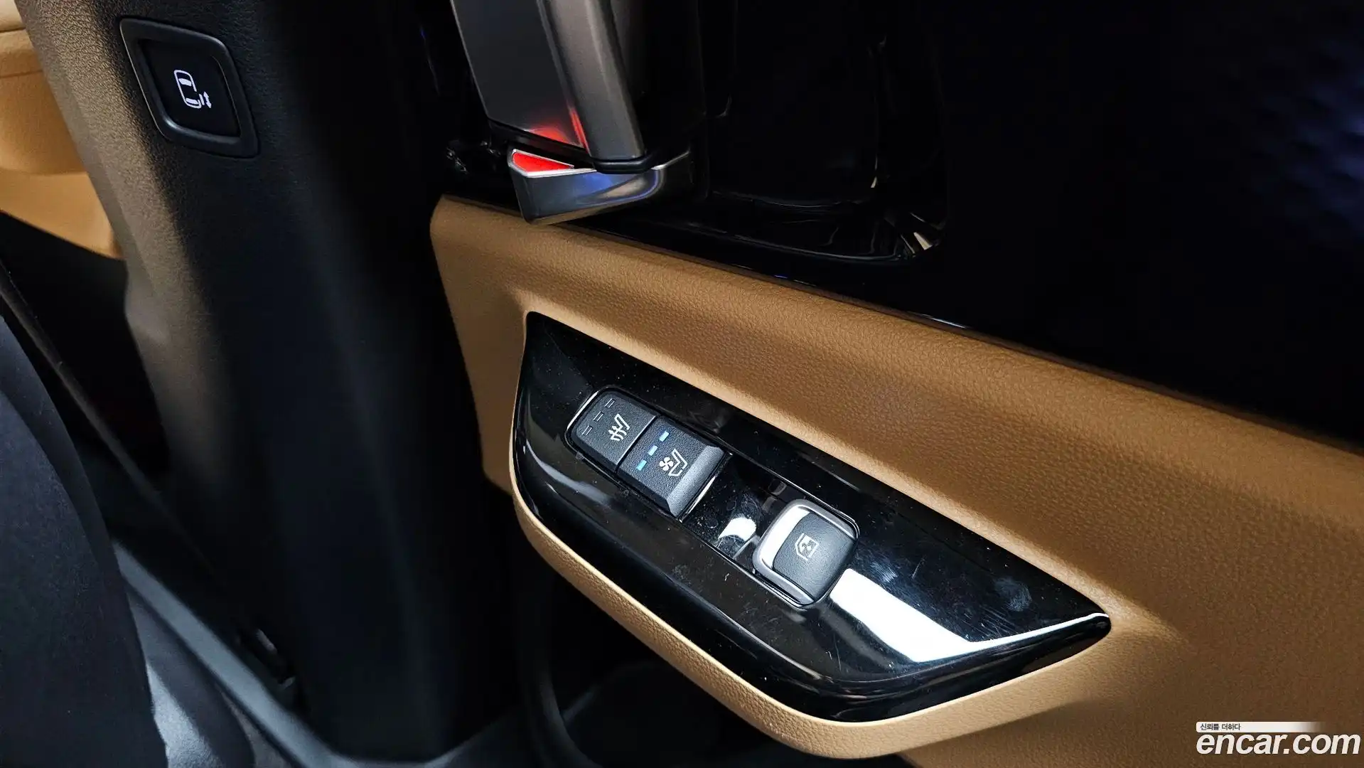 Canival Kia 2023.8-OPTION-022