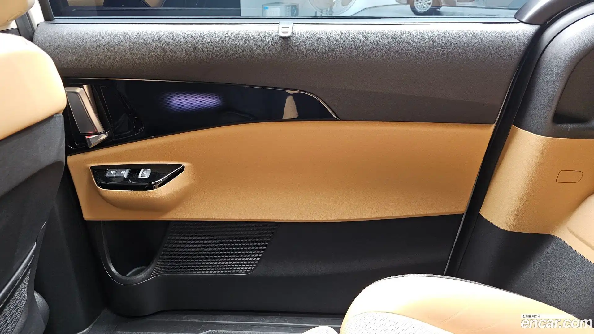 Canival Kia 2023.8-INNER-035