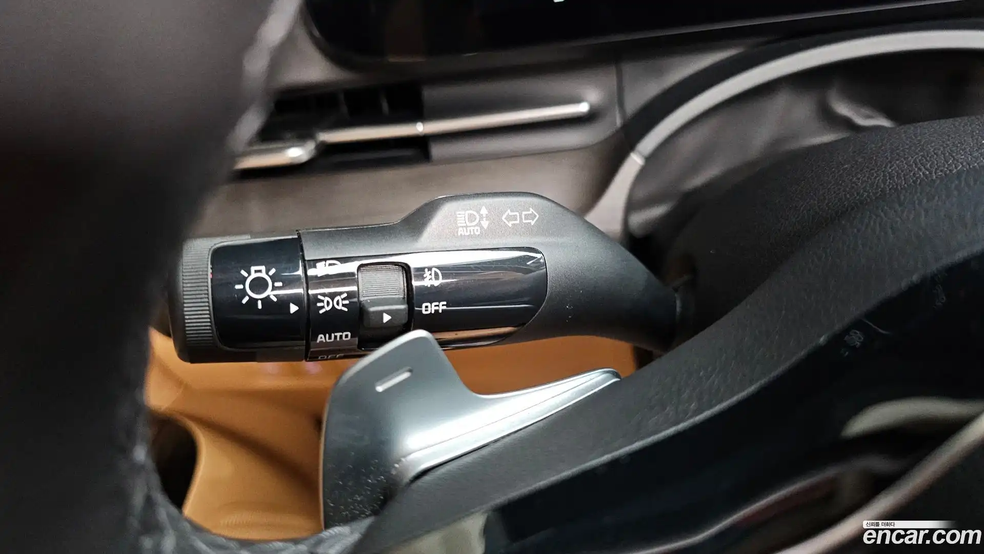 Canival Kia 2023.8-OPTION-040
