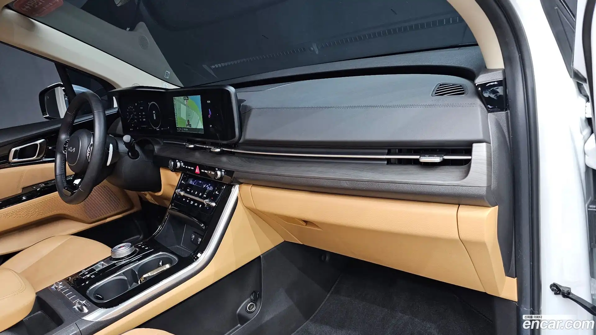 Canival Kia 2023.8-OPTION-041
