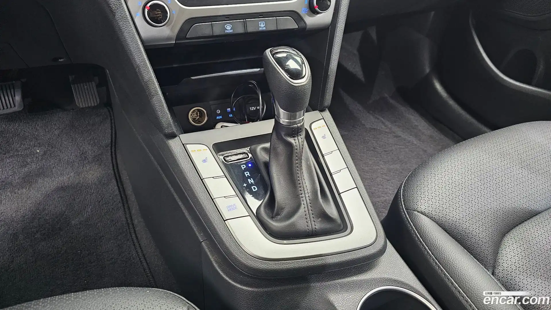 AVANTE Hyundai 2017.7-INNER-009