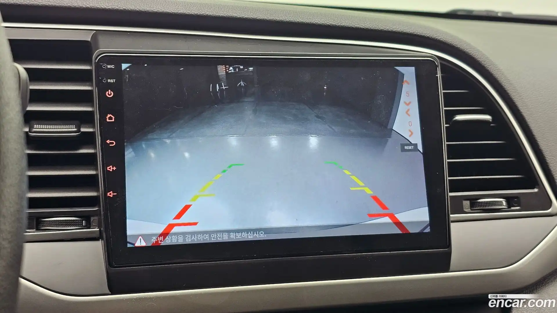 AVANTE Hyundai 2017.7-OPTION-019