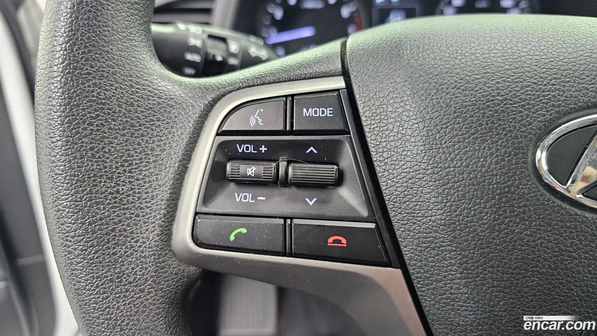 AVANTE Hyundai 2017.7-OPTION-024