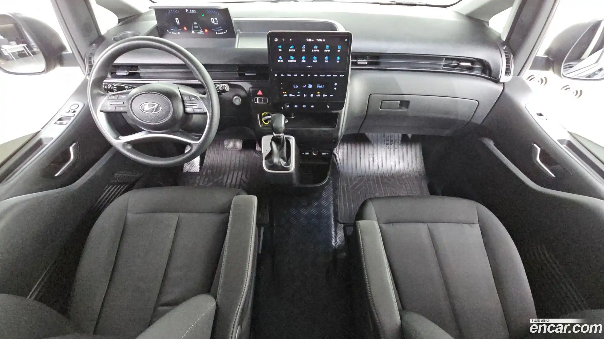 Staria Hyundai 2022.1-INNER-007