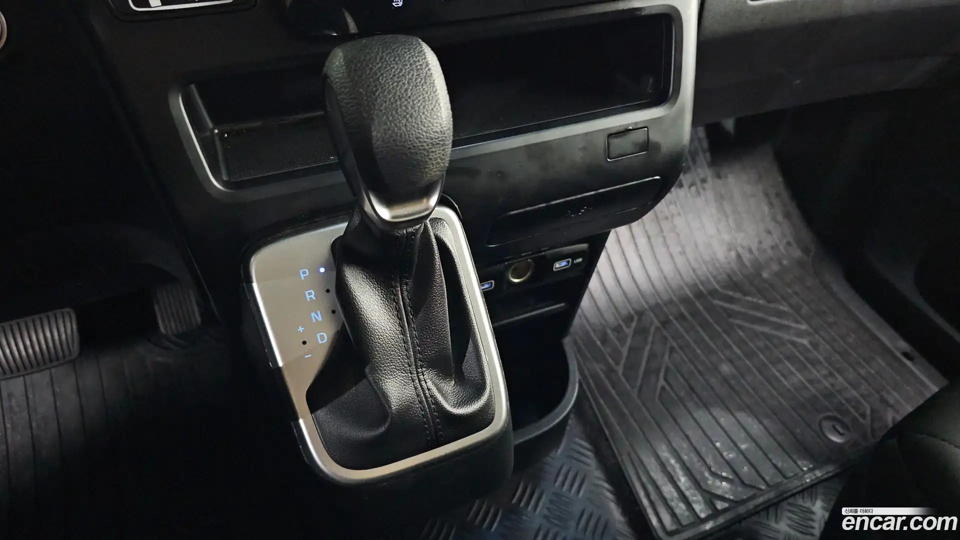 Staria Hyundai 2022.1-INNER-009