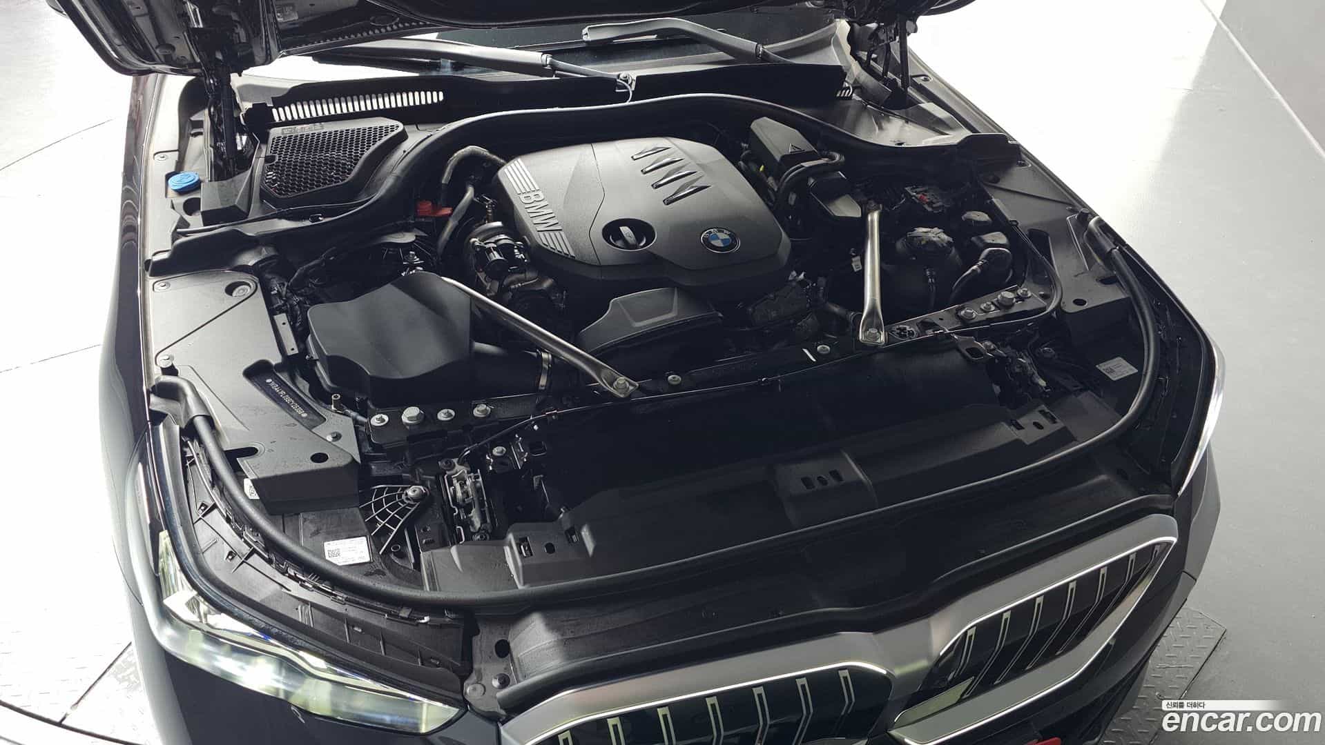 5-Series BMW 2025.8-OUTER-006