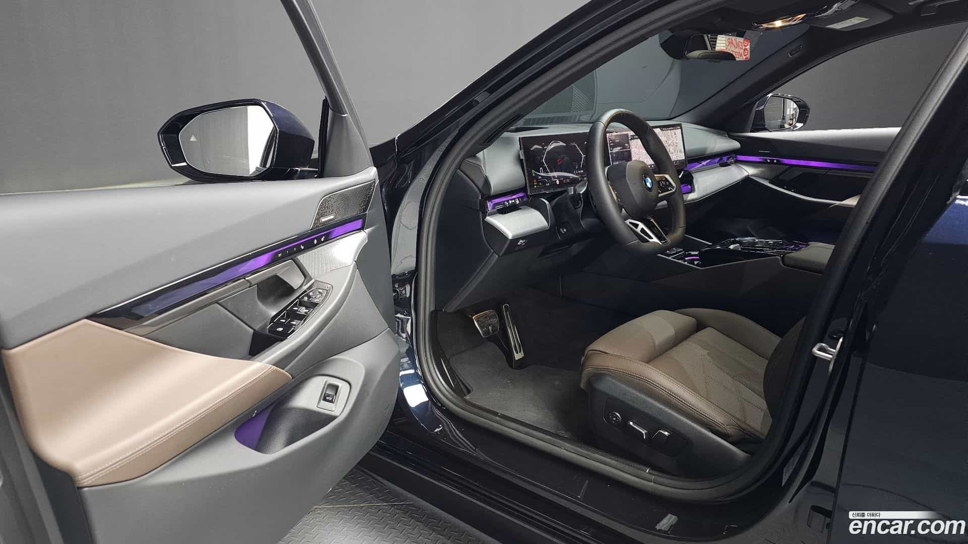 5-Series BMW 2025.8-INNER-010