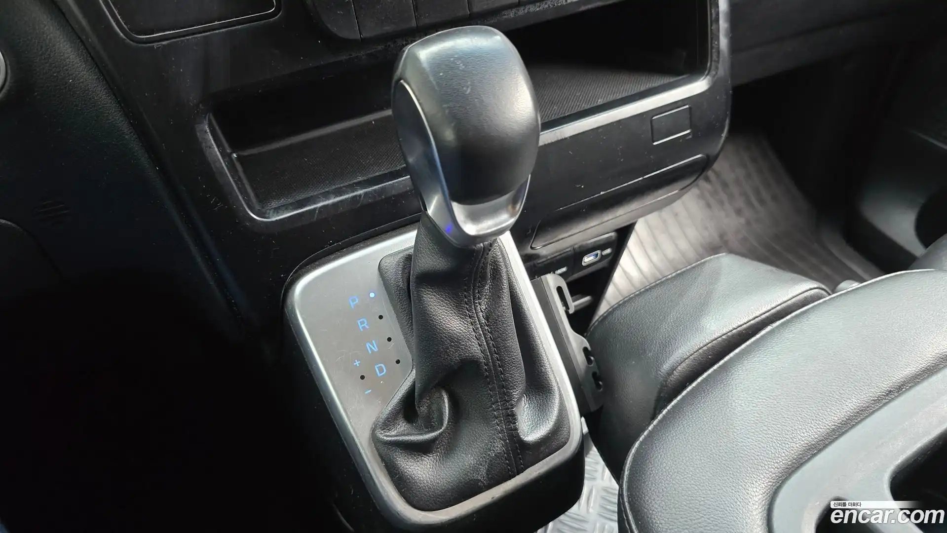 Staria Hyundai 2021.5-INNER-009