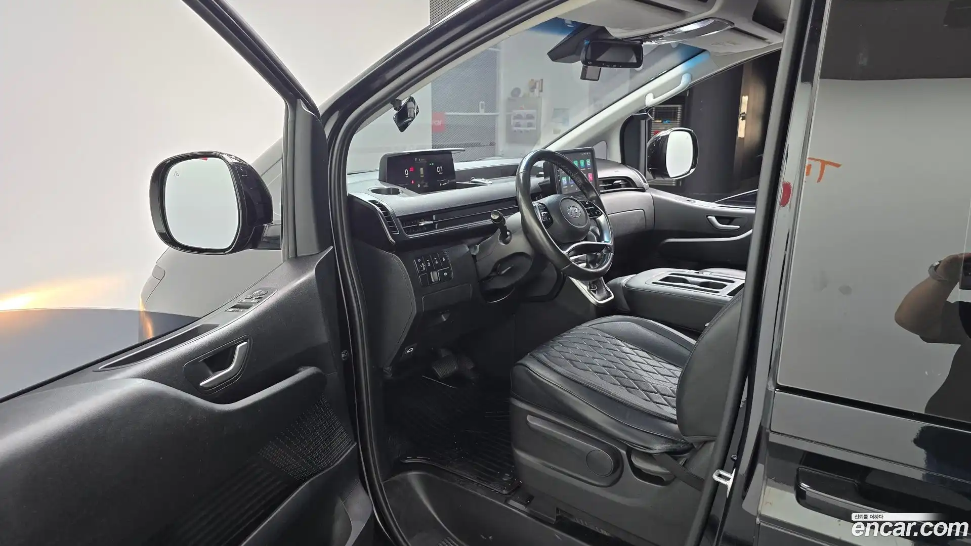 Staria Hyundai 2021.5-INNER-010