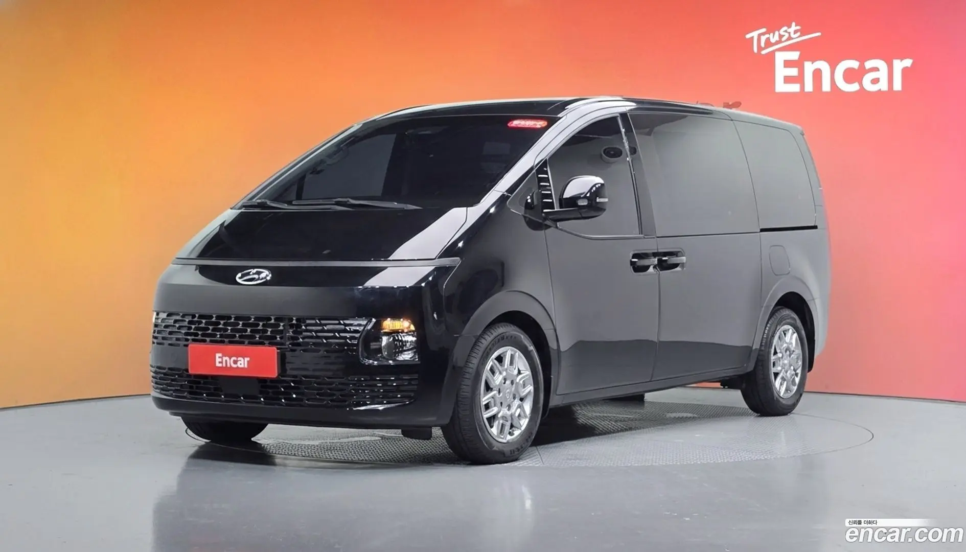 Main__Slider__Photo:Staria Hyundai 2021.5-0