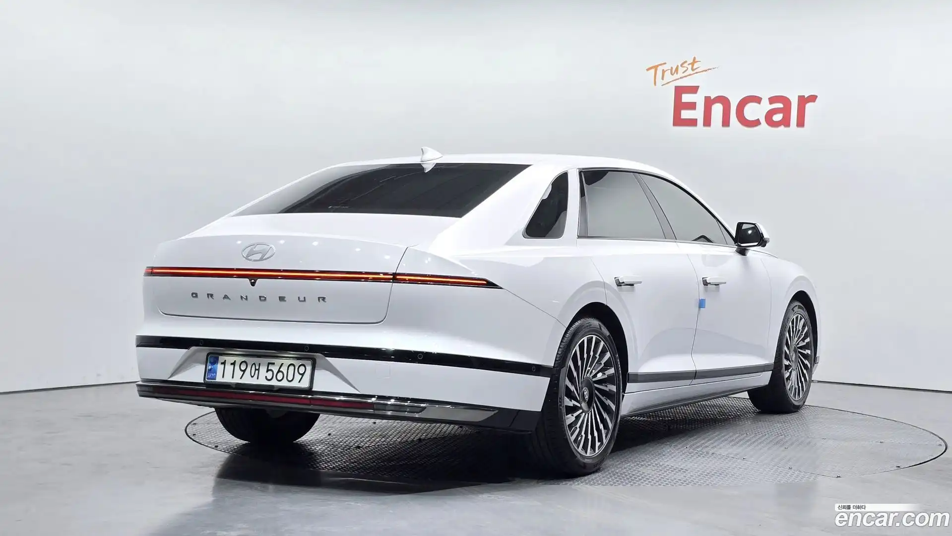 Grandeur Hyundai 2023.6-OUTER-002
