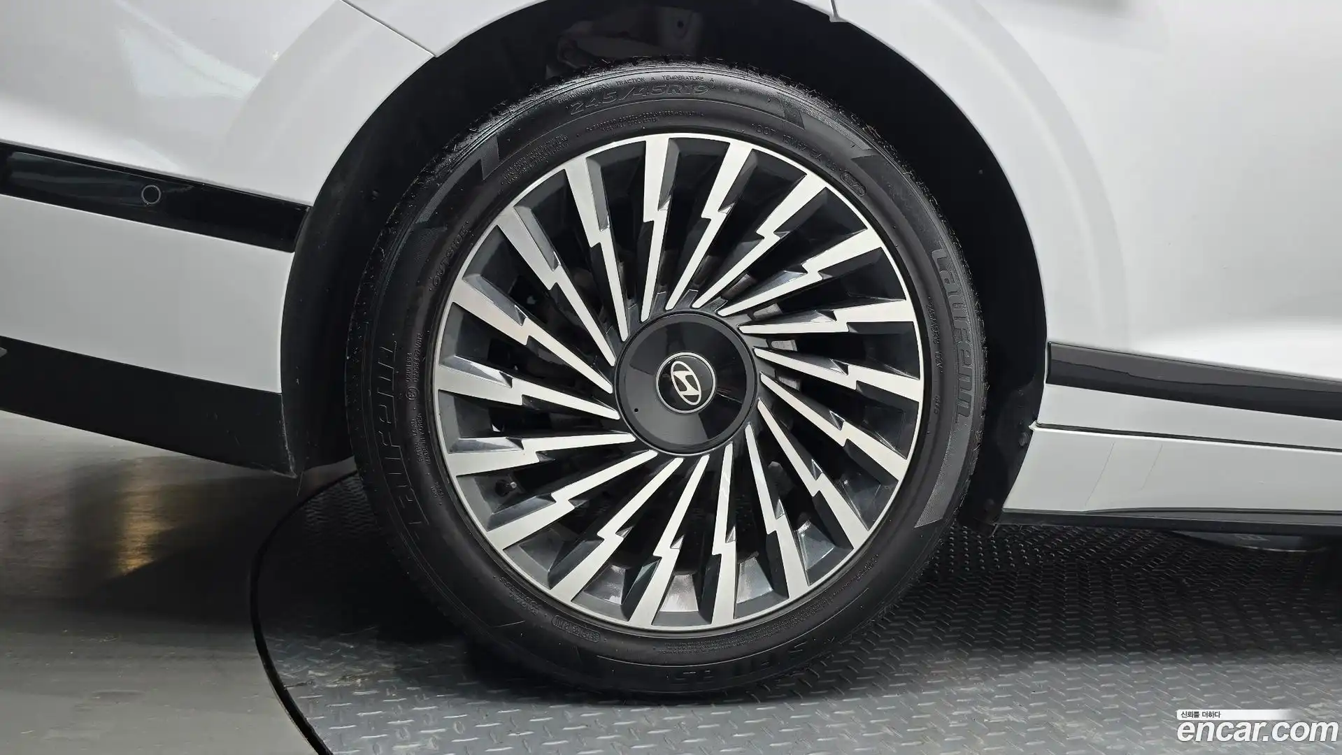 Grandeur Hyundai 2023.6-OUTER-005