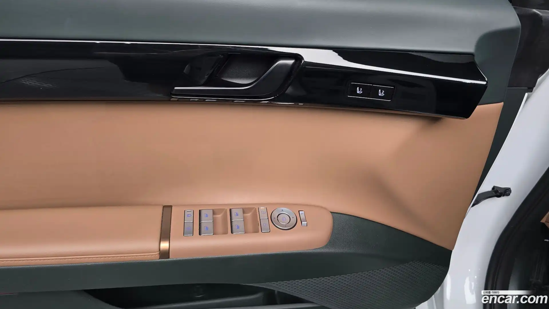Grandeur Hyundai 2023.6-OPTION-044