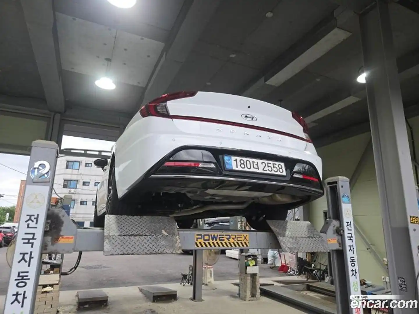 Sonata Hyundai 2023.2-OUTER-002