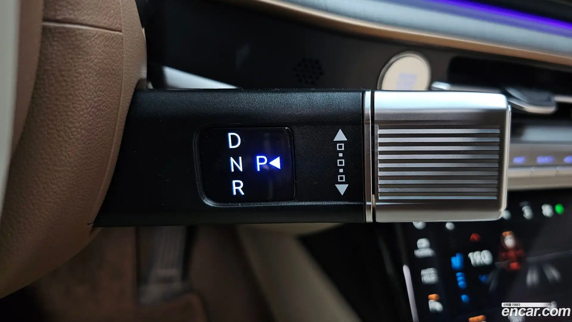 Grandeur Hyundai 2024.1-INNER-009
