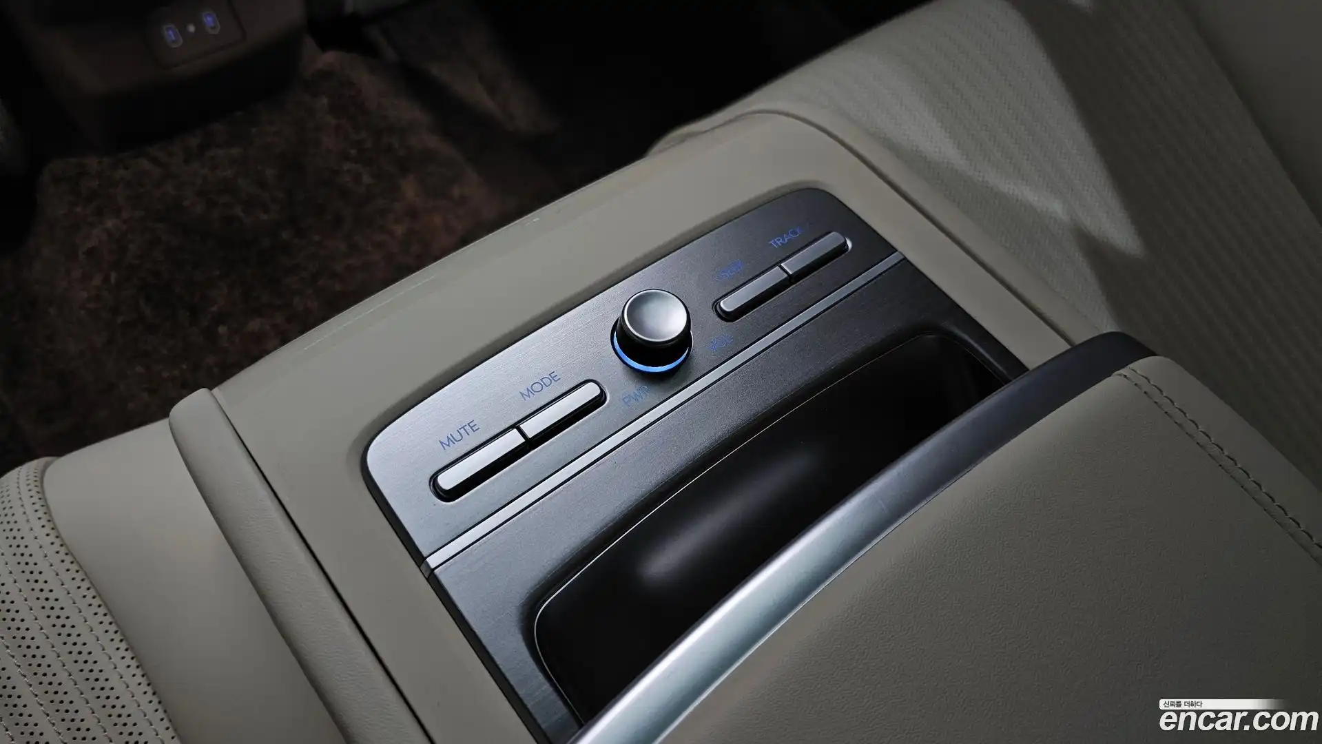 Grandeur Hyundai 2024.1-OPTION-050