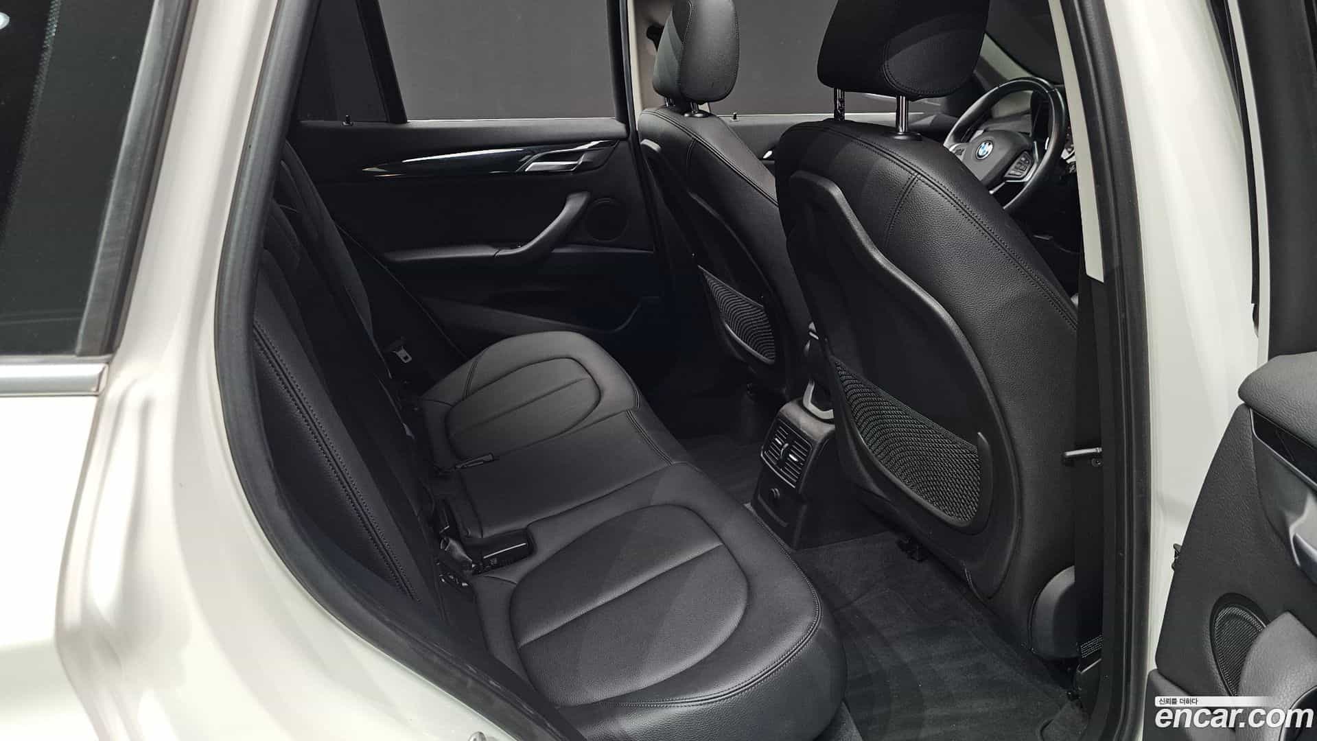 X1 BMW 2017.7-OPTION-015