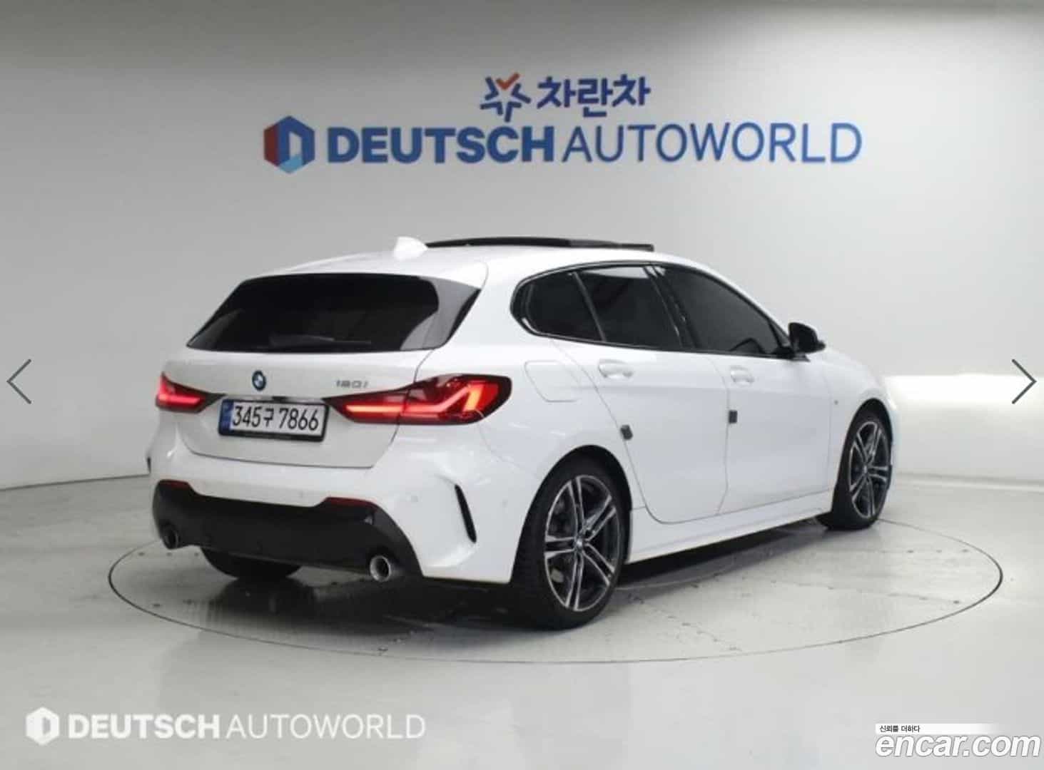 1-Series BMW 2022.3-OUTER-002