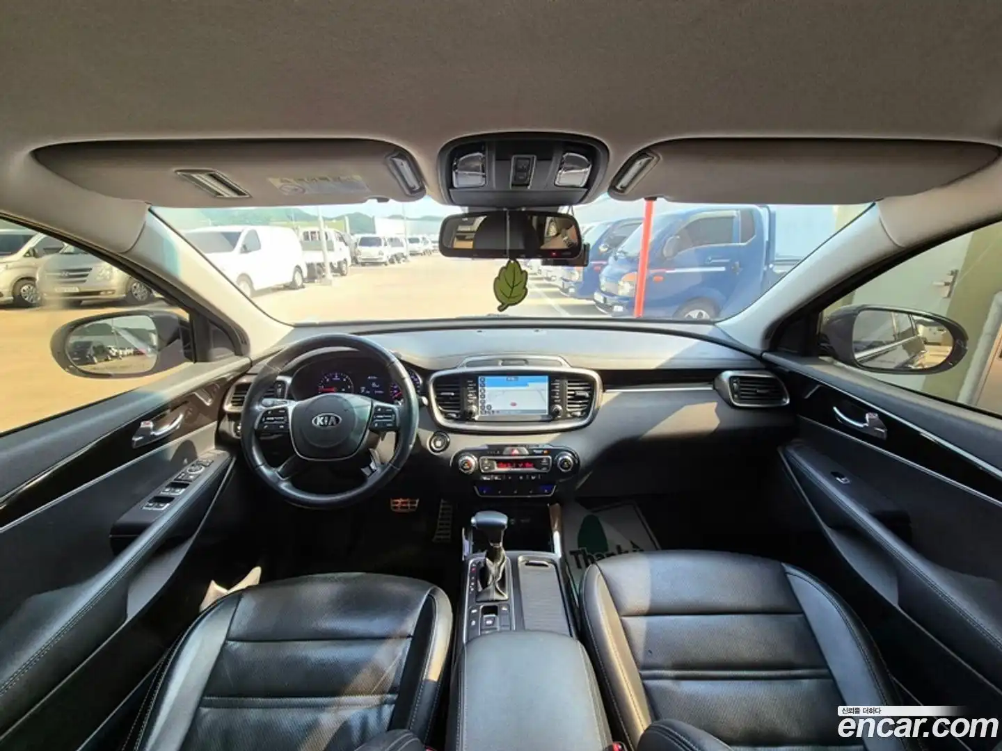 Sorento Kia 2018.6-OPTION-015