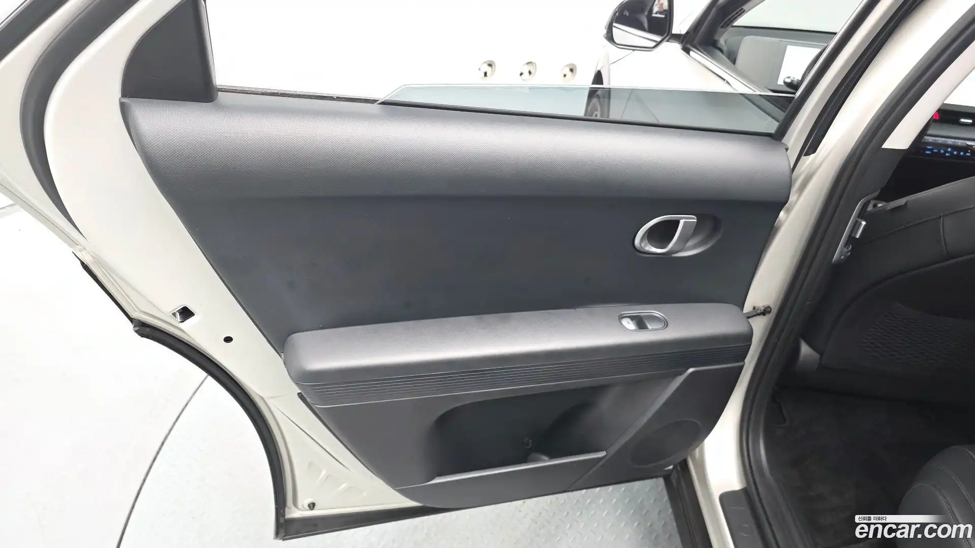 Ioniq5 Hyundai 2021.5-INNER-035