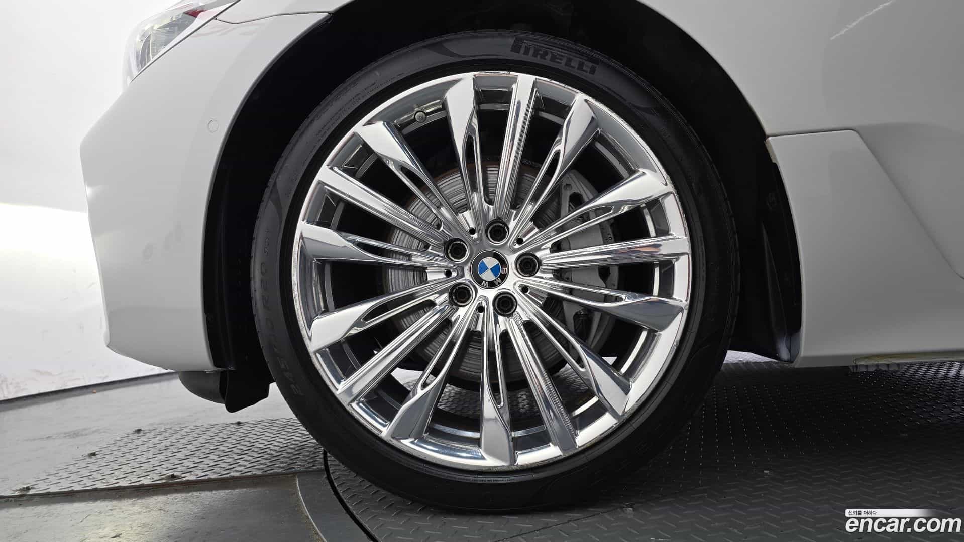 Gran Turismo BMW 2018.0-OUTER-005