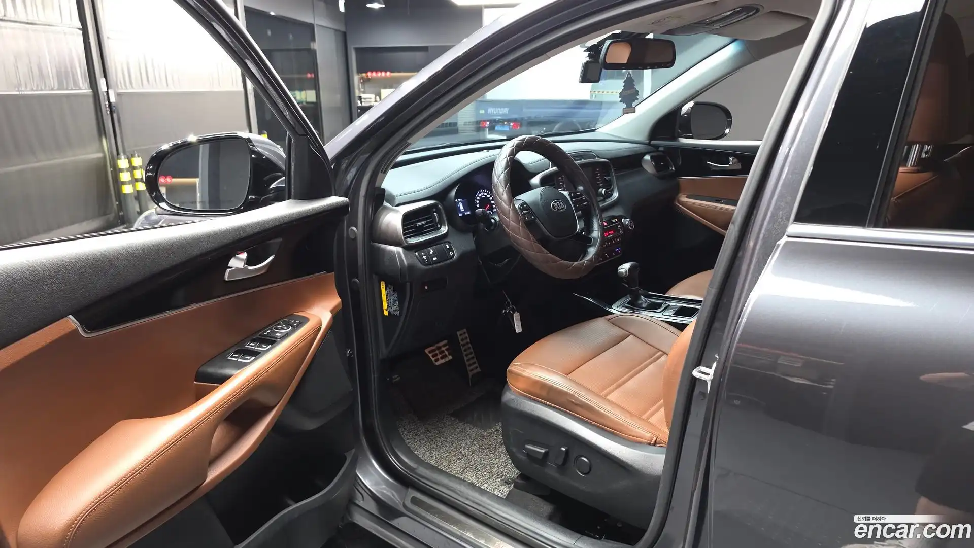 Sorento Kia 2019.7-INNER-010