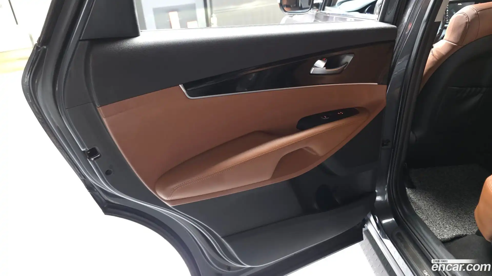 Sorento Kia 2019.7-INNER-035