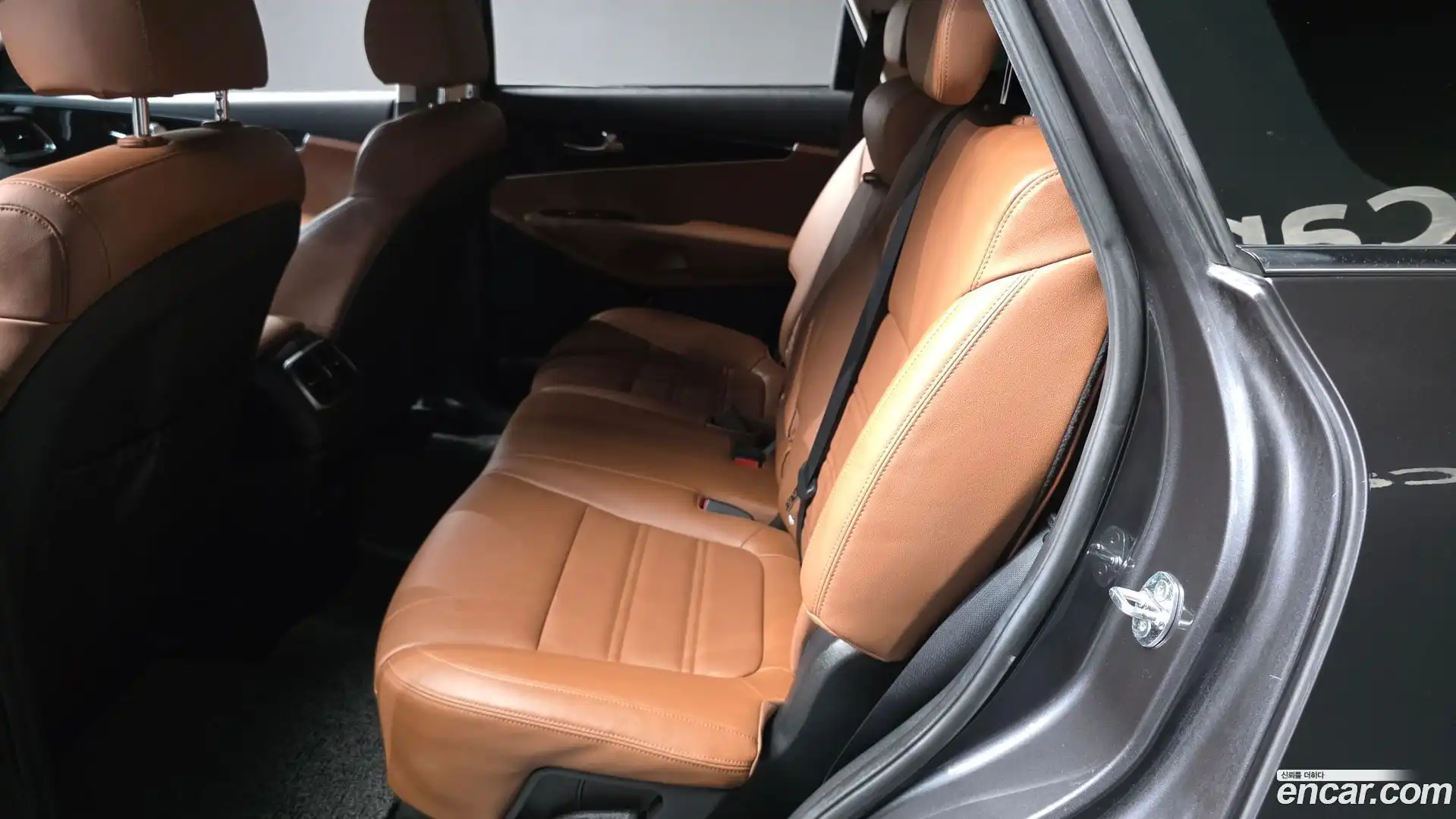 Sorento Kia 2019.7-INNER-036